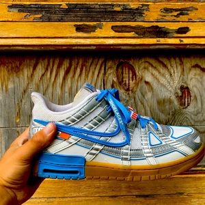 Nike Air Rubber Dunk - Off White UNC